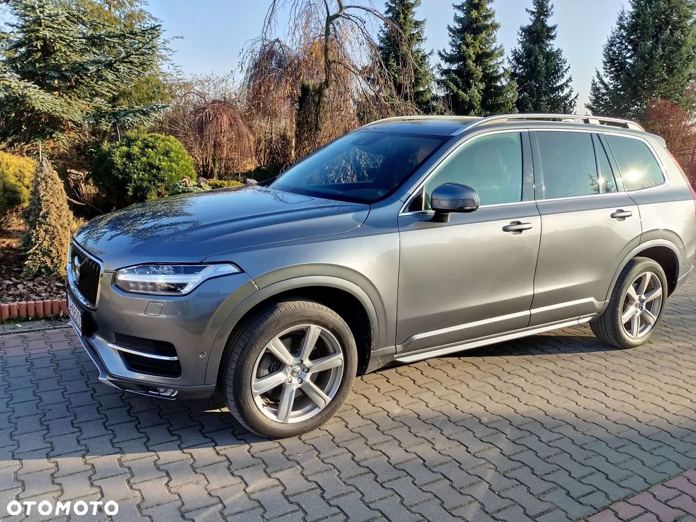 Volvo XC 90 D5 AWD Momentum - 1