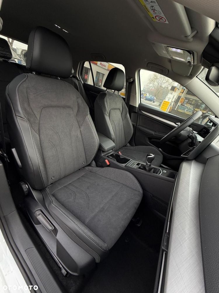 Volkswagen Golf - 11