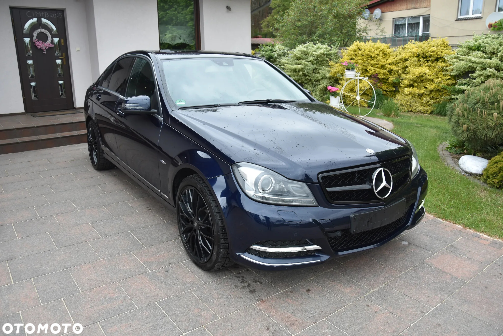 Mercedes-Benz Klasa C 200 CGI BlueEff Avantgarde - 7