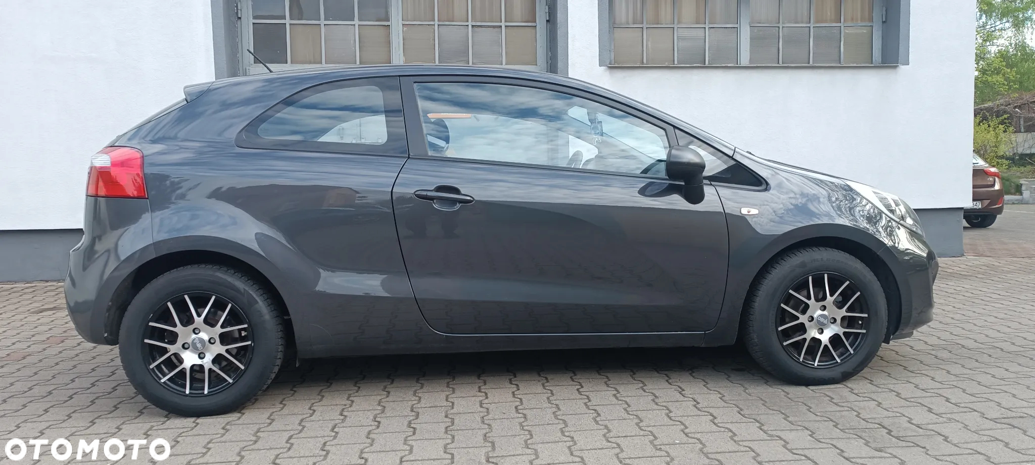 Kia Rio 1.2 Attract - 8