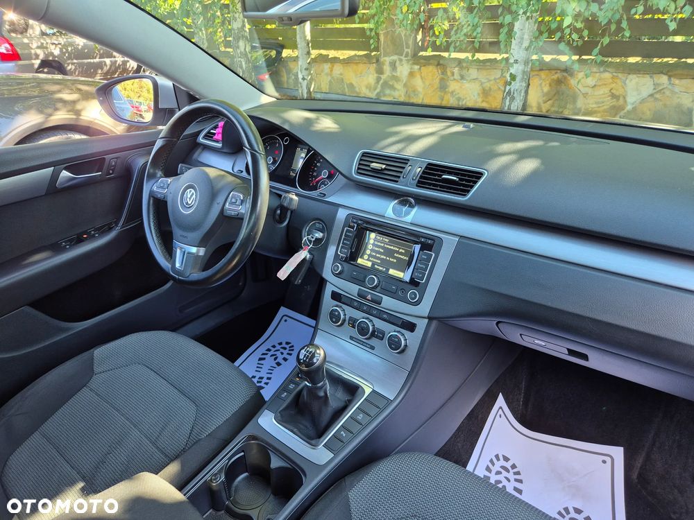 Volkswagen Passat 2.0 TDI Highline - 21