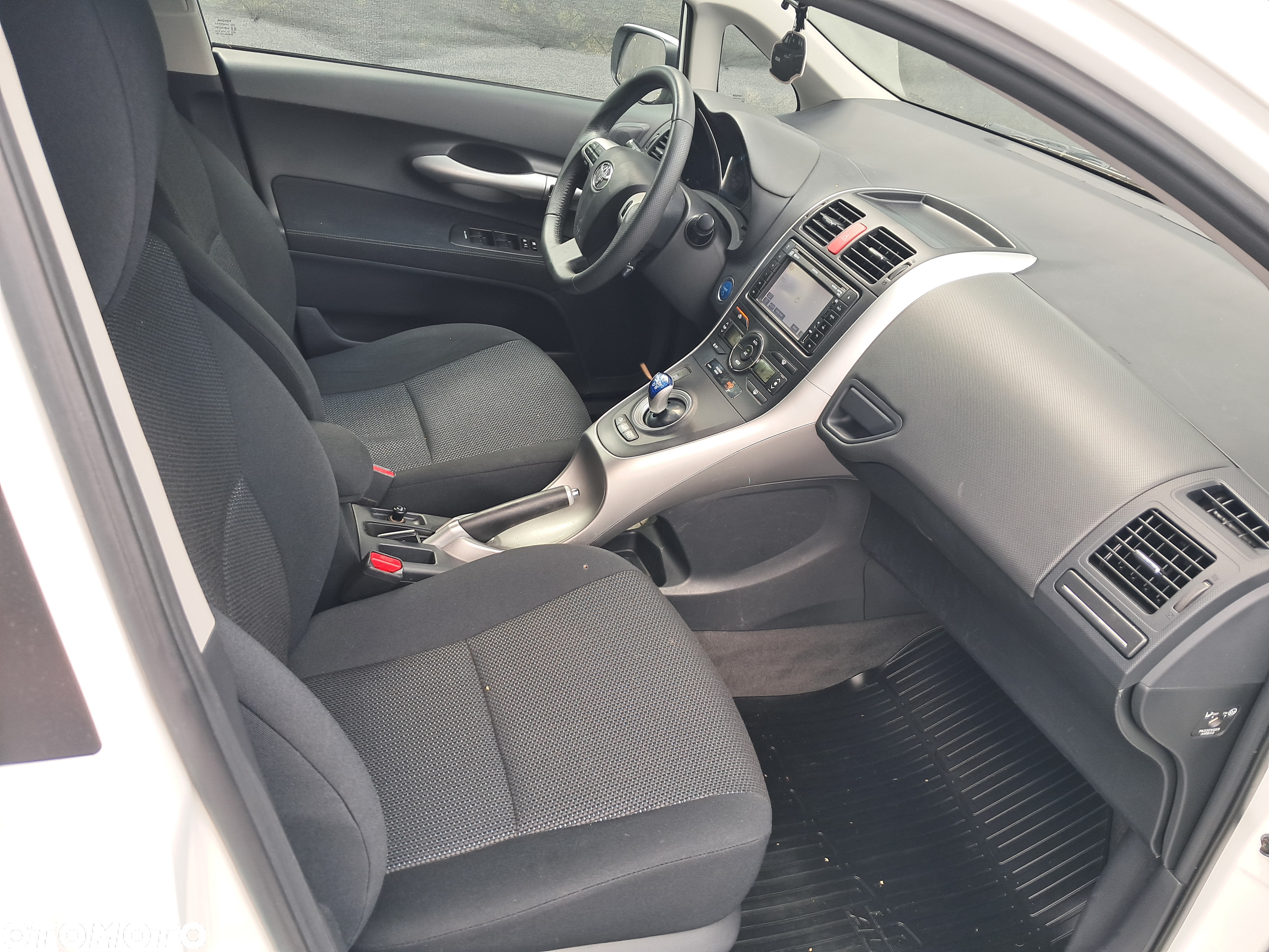 Toyota Auris 1.8 VVT-i Hybrid Automatik Design Edition - 7