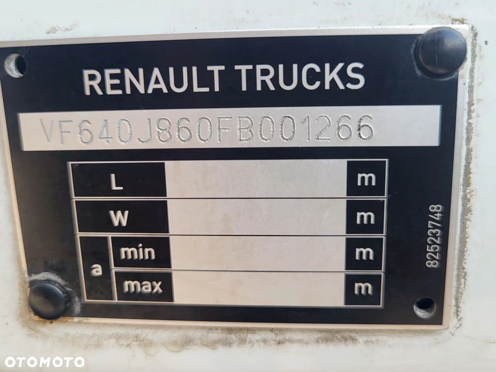 Renault D Wide 19 - 19