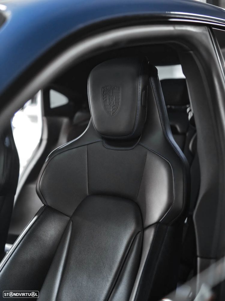 Porsche Taycan 4S - 9