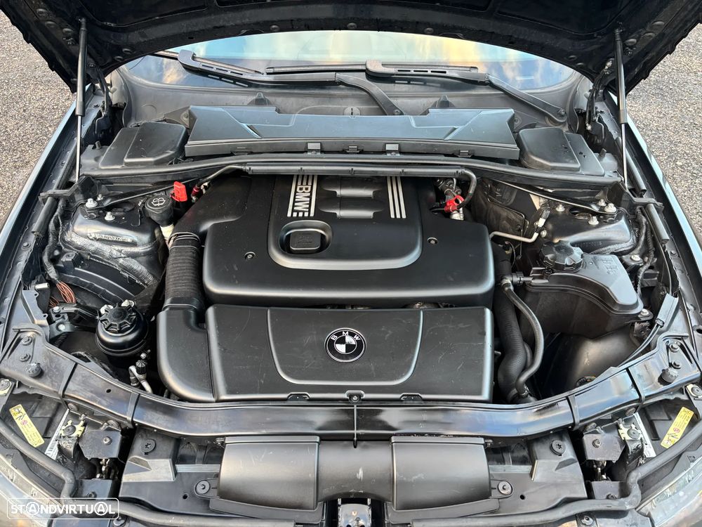 BMW 320 d Exclusive - 10