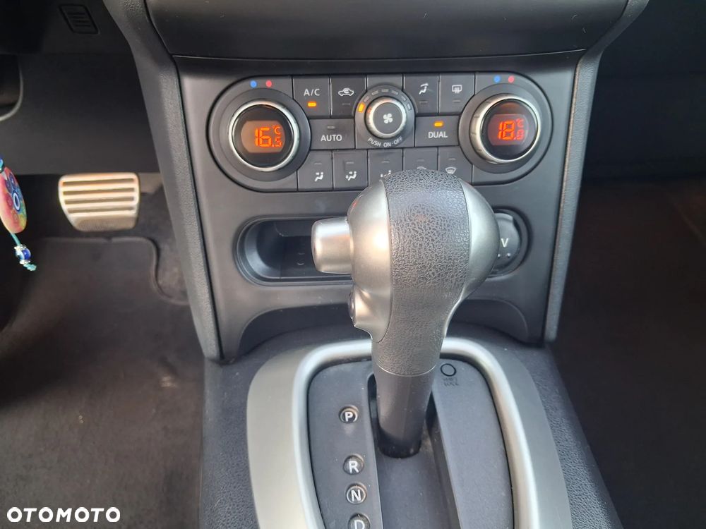Nissan Qashqai 1.6 Tekna CVT - 20