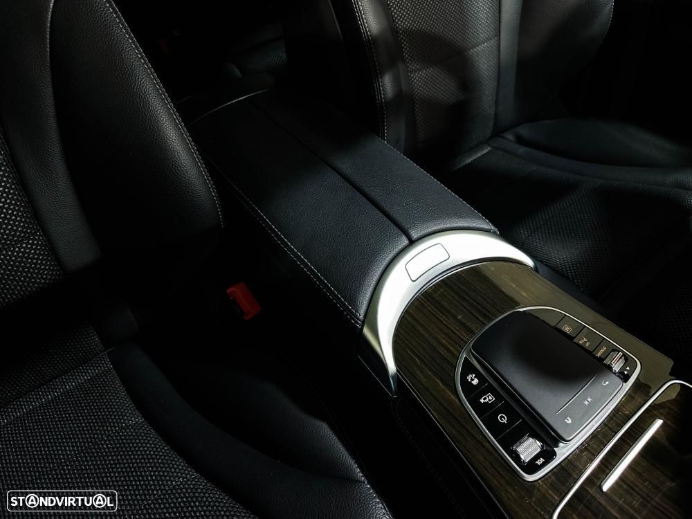 Mercedes-Benz GLC 300 e 4Matic 9G-TRONIC Edition AMG Line - 26