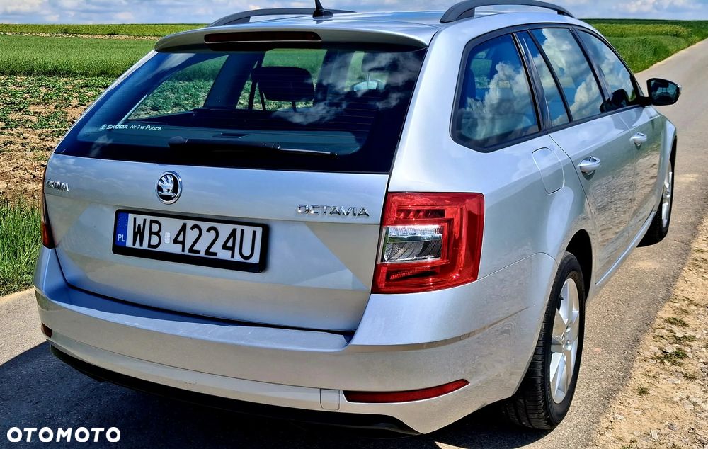 Skoda Octavia 1.6 TDI SCR Ambition - 6