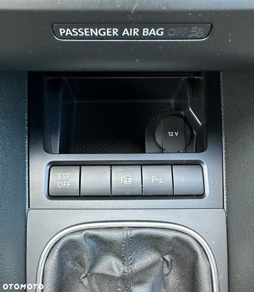 Volkswagen Golf - 8