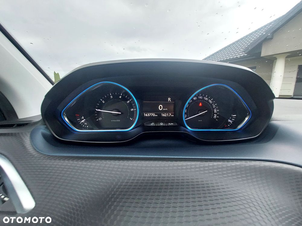 Peugeot 2008 82 e-VTI ETG5 Allure - 8