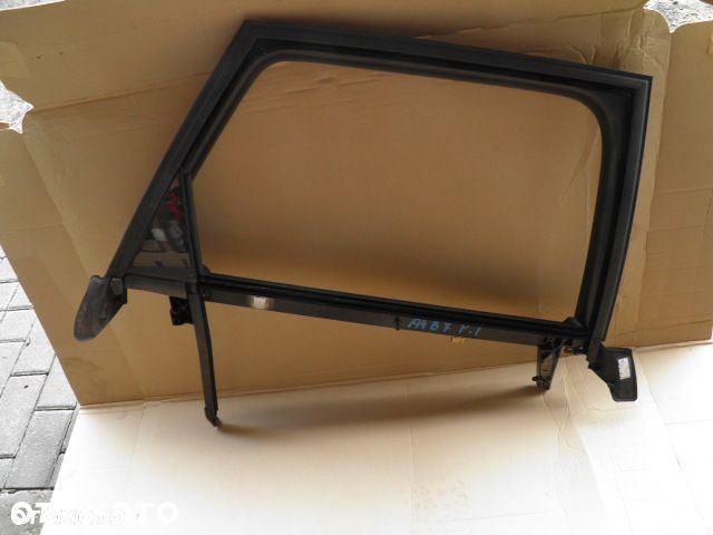 AUDI A4 B6 B7 RAMKA DRZWI PRAWA