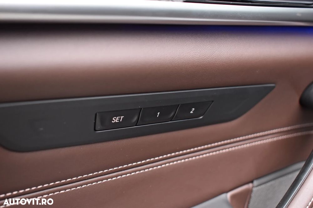 BMW Seria 5 520d Aut. M Sport Edition - 28