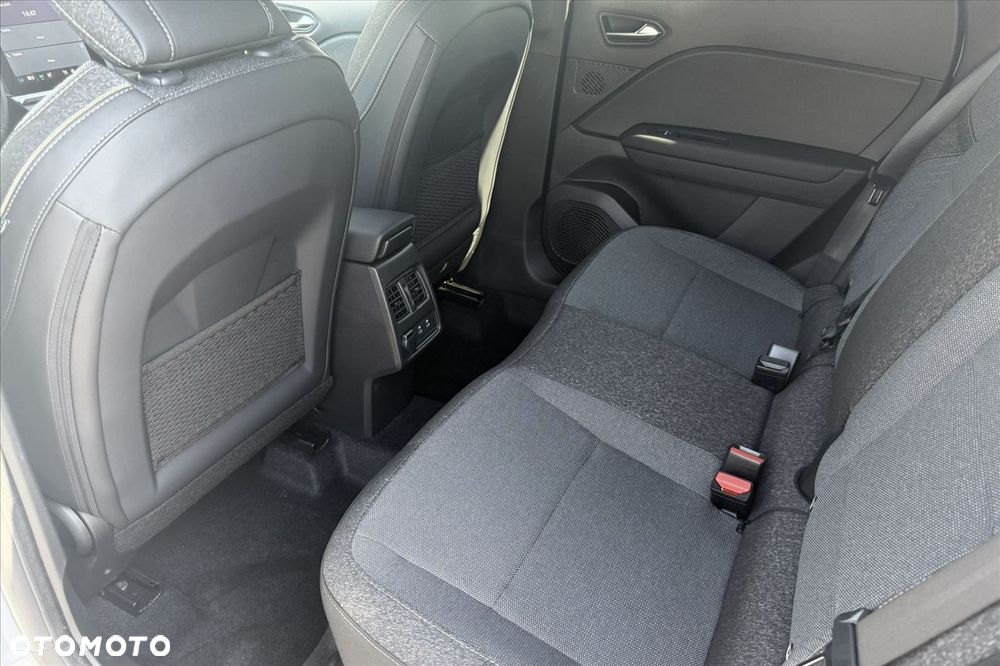 Renault Captur 1.0 TCe Techno - 12