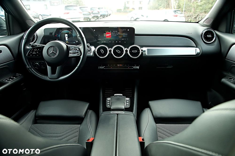 Mercedes-Benz GLB 200 7G-DCT - 25