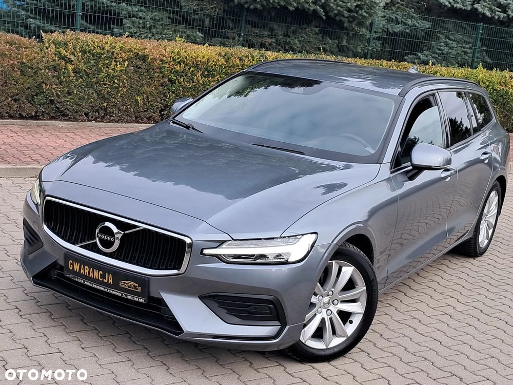 Volvo V60 D3 Drive-E Momentum - 1