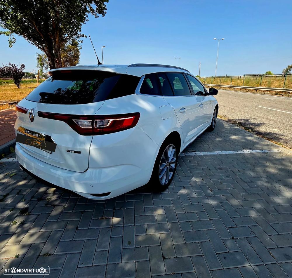 Renault Mégane Sport Tourer ver-1-3-tce-gt-line-edc - 4