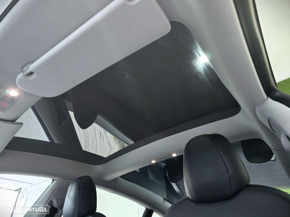 Tesla Model 3 Long Range Tração Integral - 28