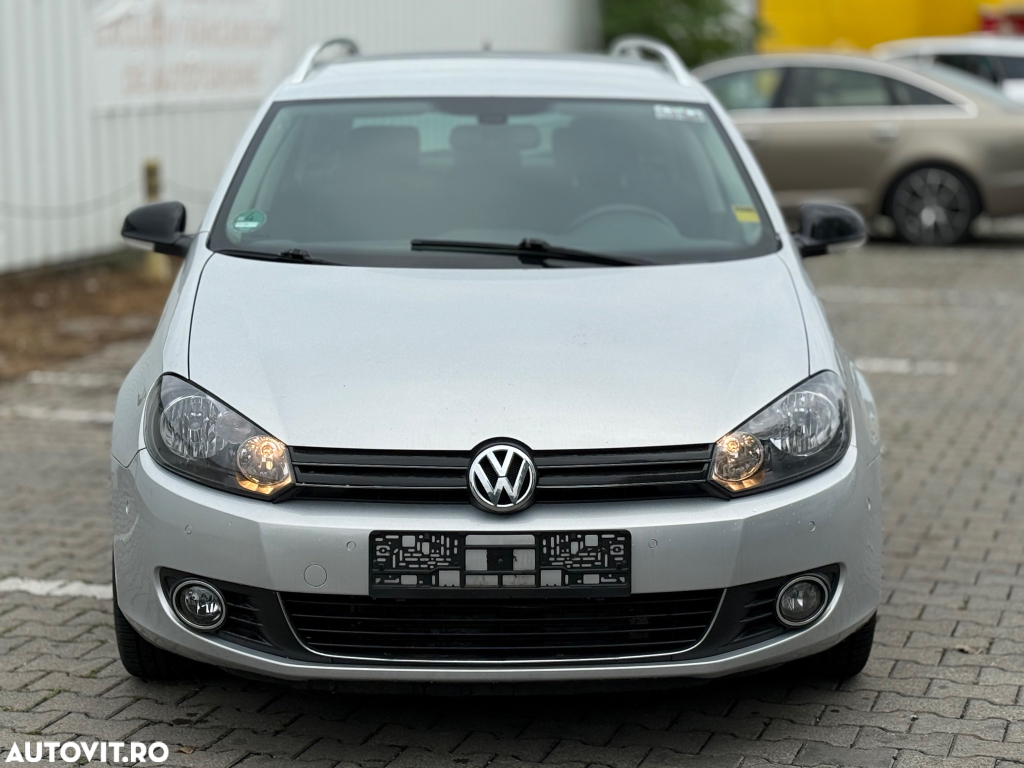 Volkswagen Golf 1.6 TDI BlueMotion Technology Comfortline - 3