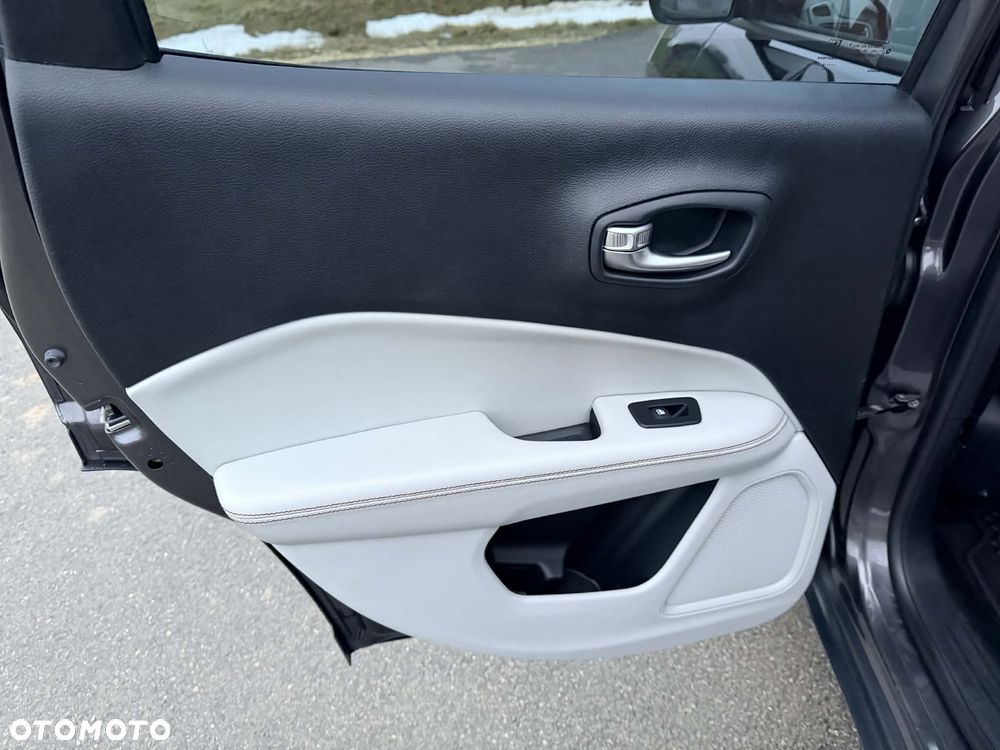 Jeep Compass 1.4 TMair Limited 4WD S&S - 21