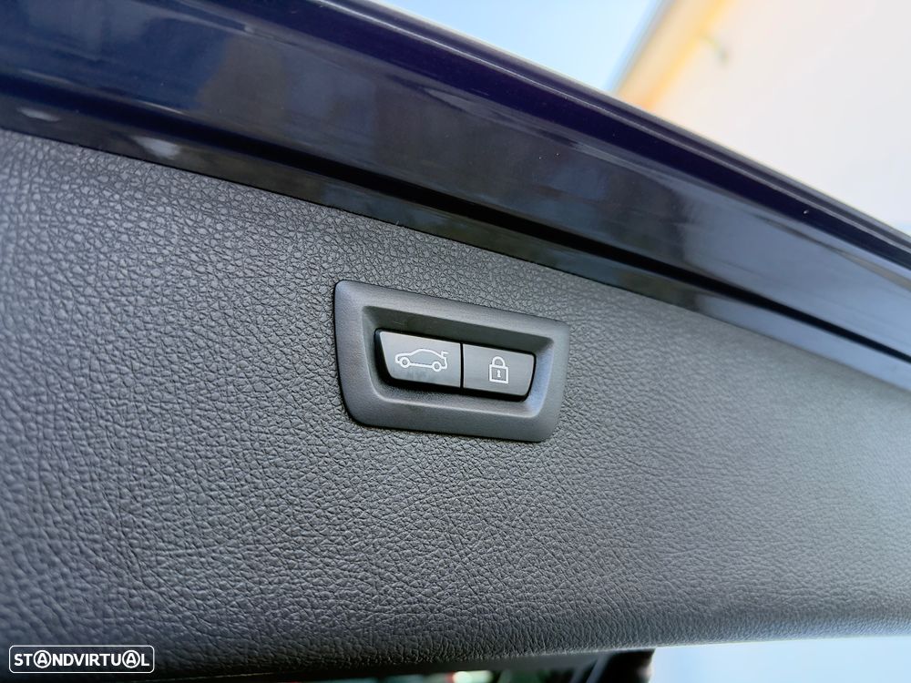 BMW 320 d Auto Pack M - 38