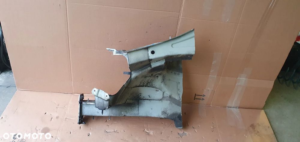 Ćwiartka podłużnica lewa przednia lewy przód VW Golf VI 6 Plus - 4