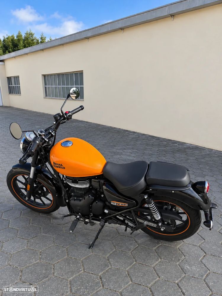 Royal Enfield Meteor 350 - 2