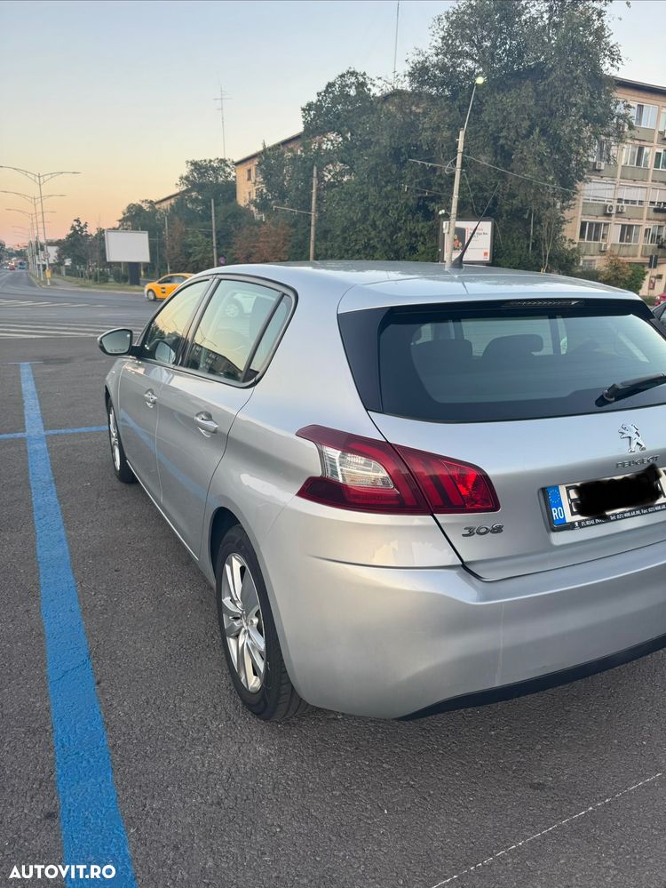 Peugeot 308 1.2 L PureTech Turbo Active - 6