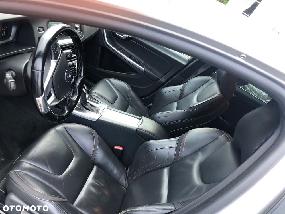 Volvo V60 D4 Geartronic Ocean Race - 16