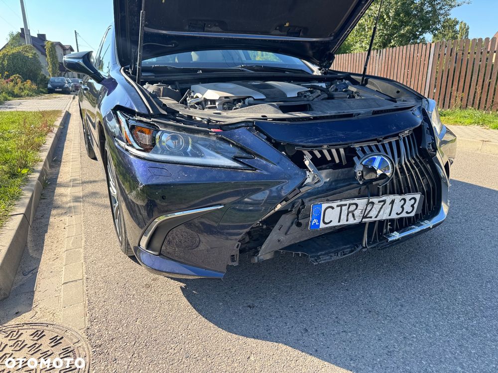 Lexus ES - 16