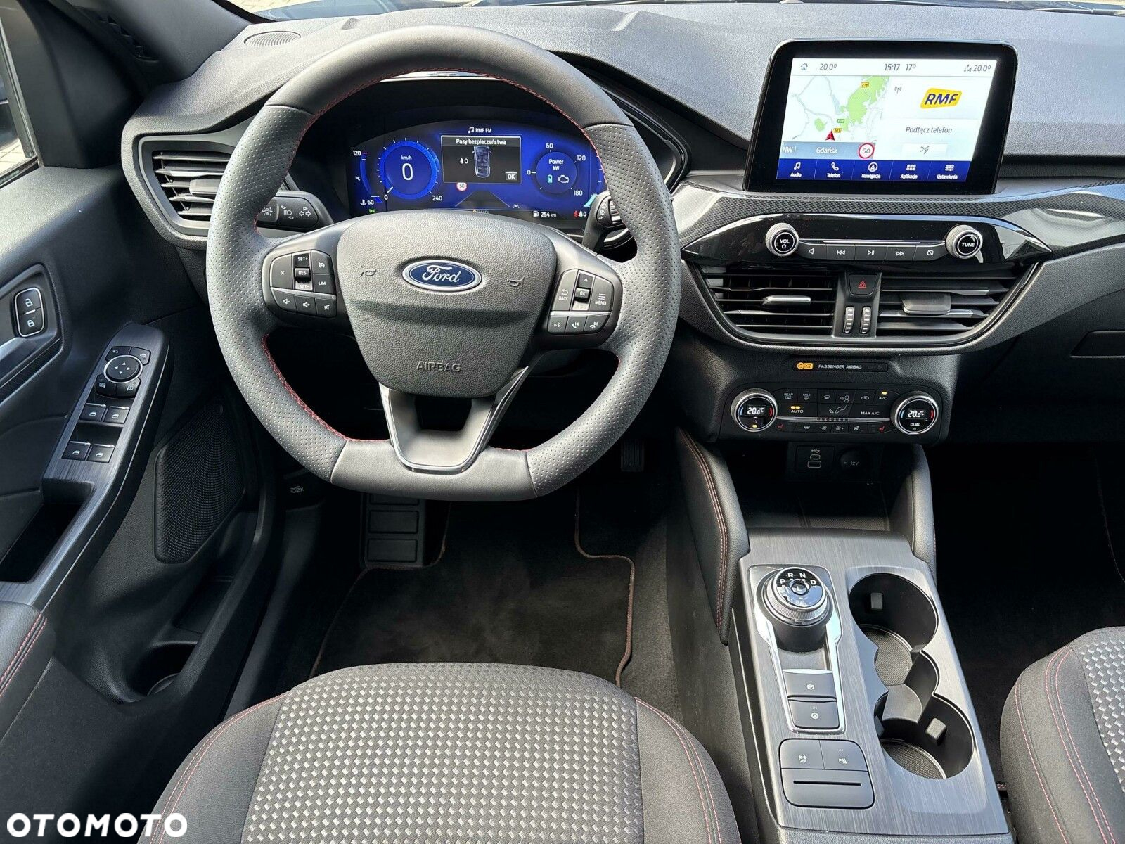 Ford Kuga - 10