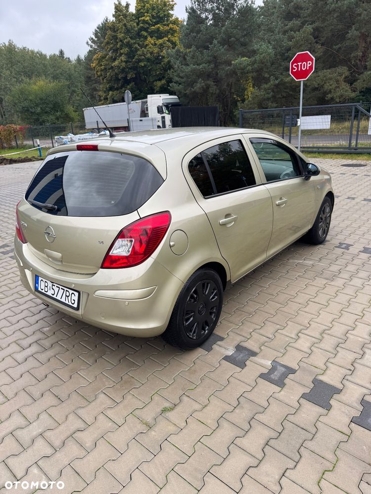 Opel Corsa - 4