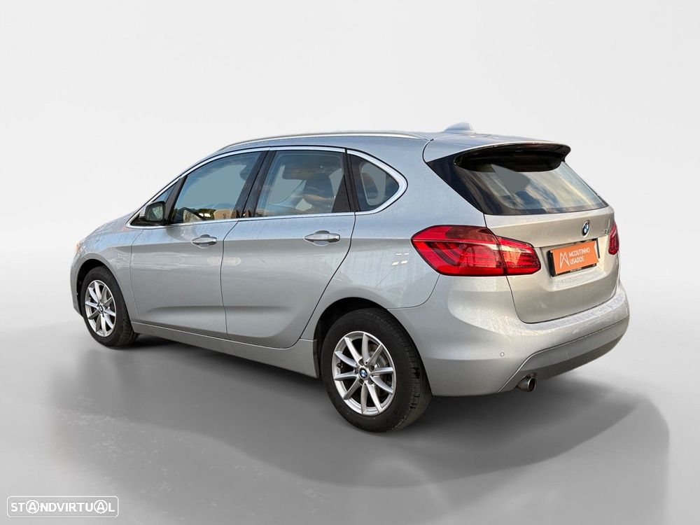 BMW 218 Active Tourer d Line Luxury Auto - 3