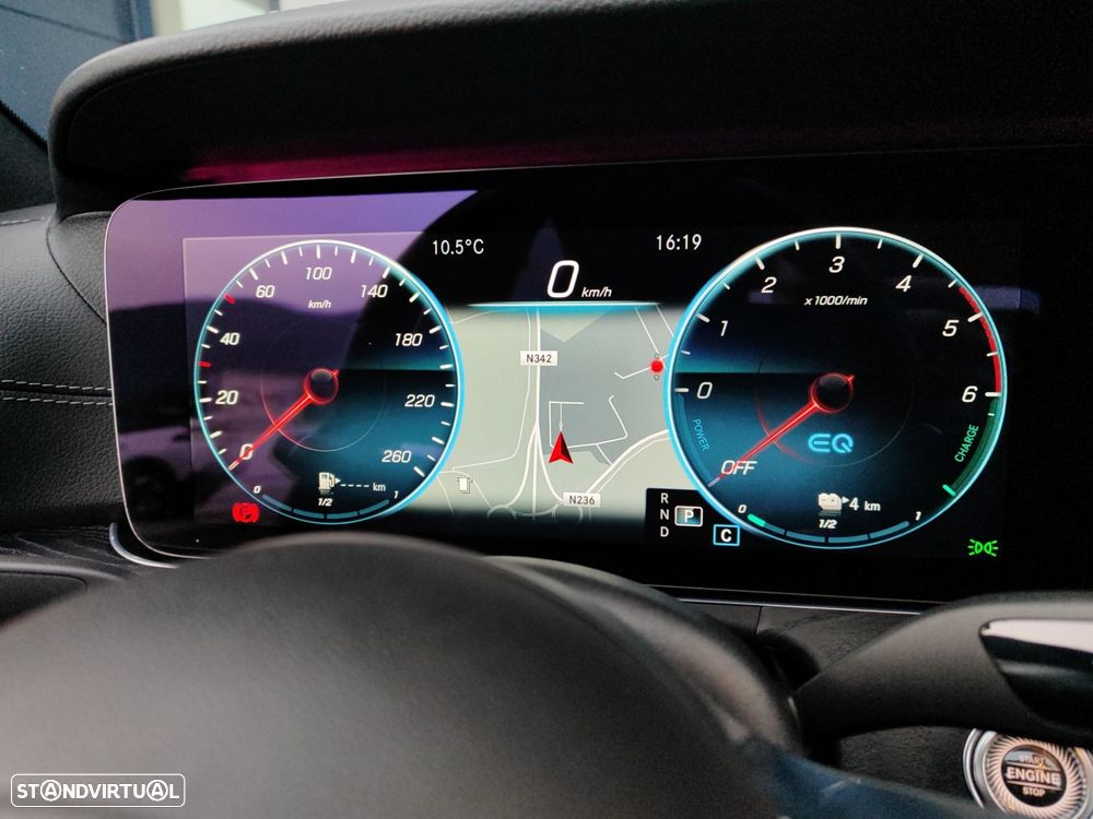 Mercedes-Benz E 300 de AMG Line - 22