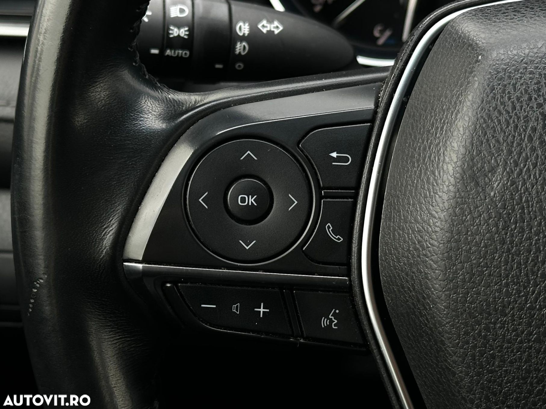 Toyota Camry - 18