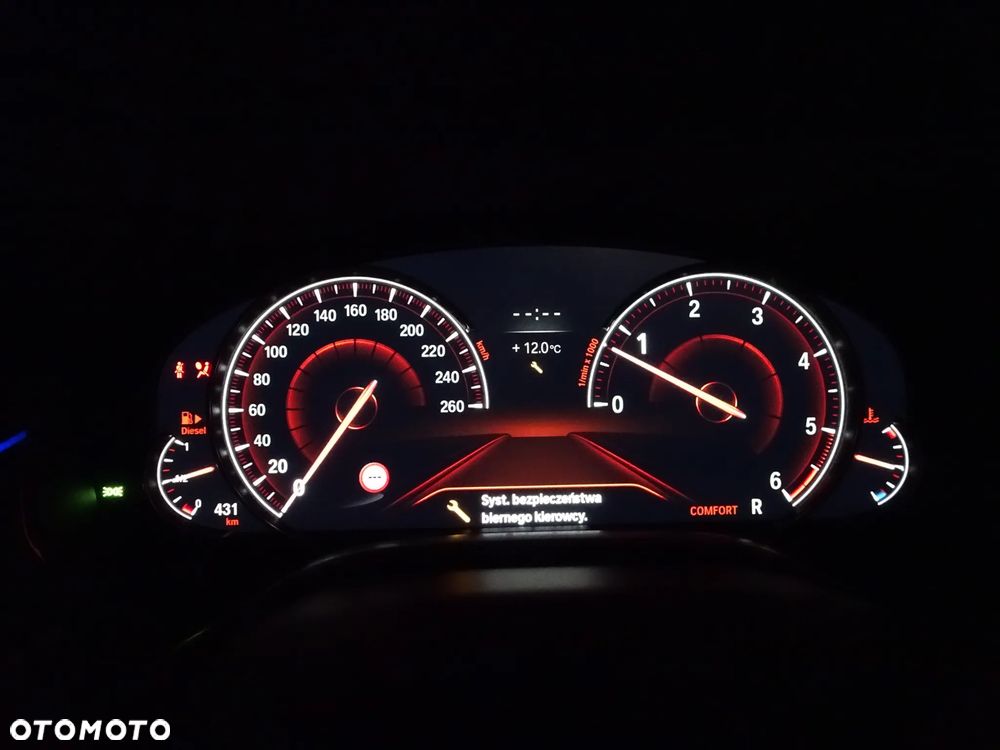 BMW Seria 7 750Ld xDrive - 29