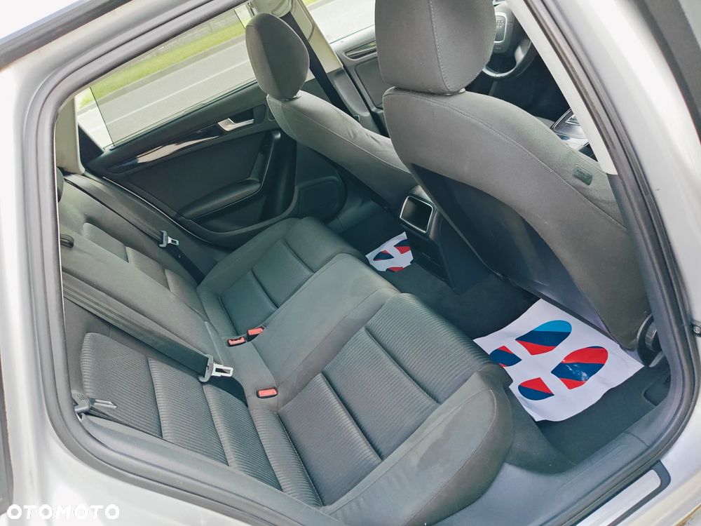 Audi A4 Avant 2.0 TDI DPF Attraction - 6