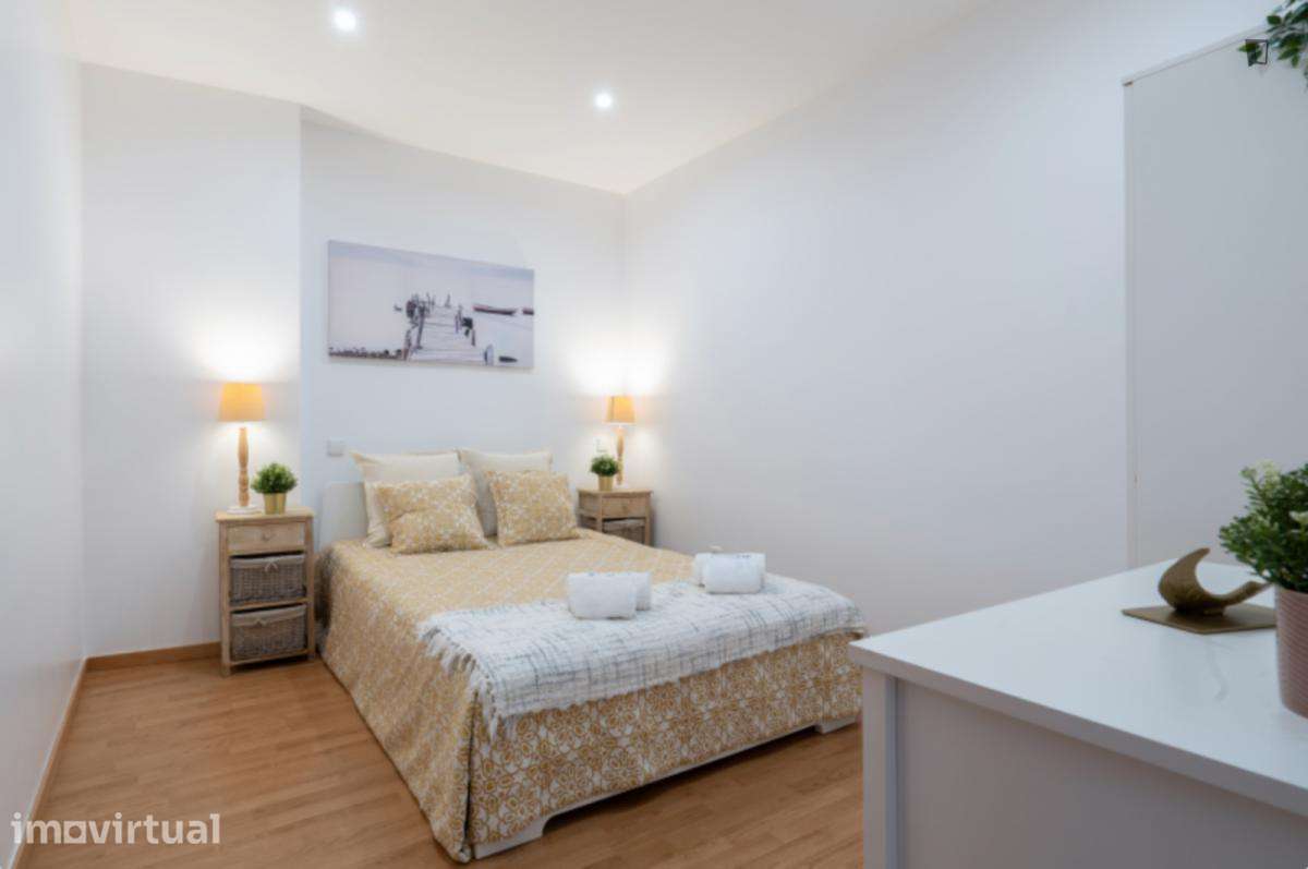 Apartamento com 1 quartos - localizado em Santo Ildefonso Porto - Grande imagem: 2/41