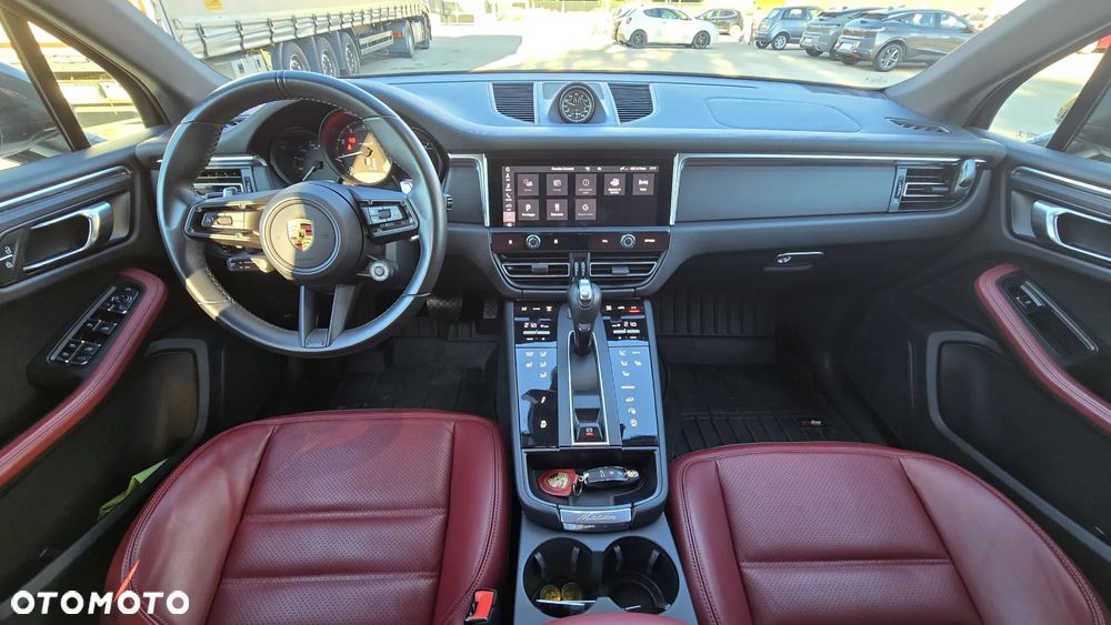 Porsche Macan T - 8