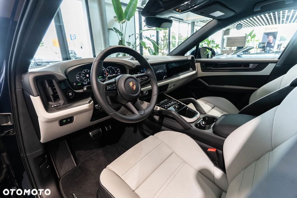 Porsche Cayenne S E-Hybrid PHEV Black Edition - 10