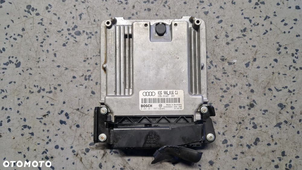 AUDI A4 B6 1.9 TDI STEROWNIK SILNIKA 03G906016CJ - 1