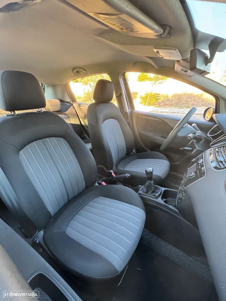 Fiat Punto 1.3 M-Jet Lounge S&S - 10