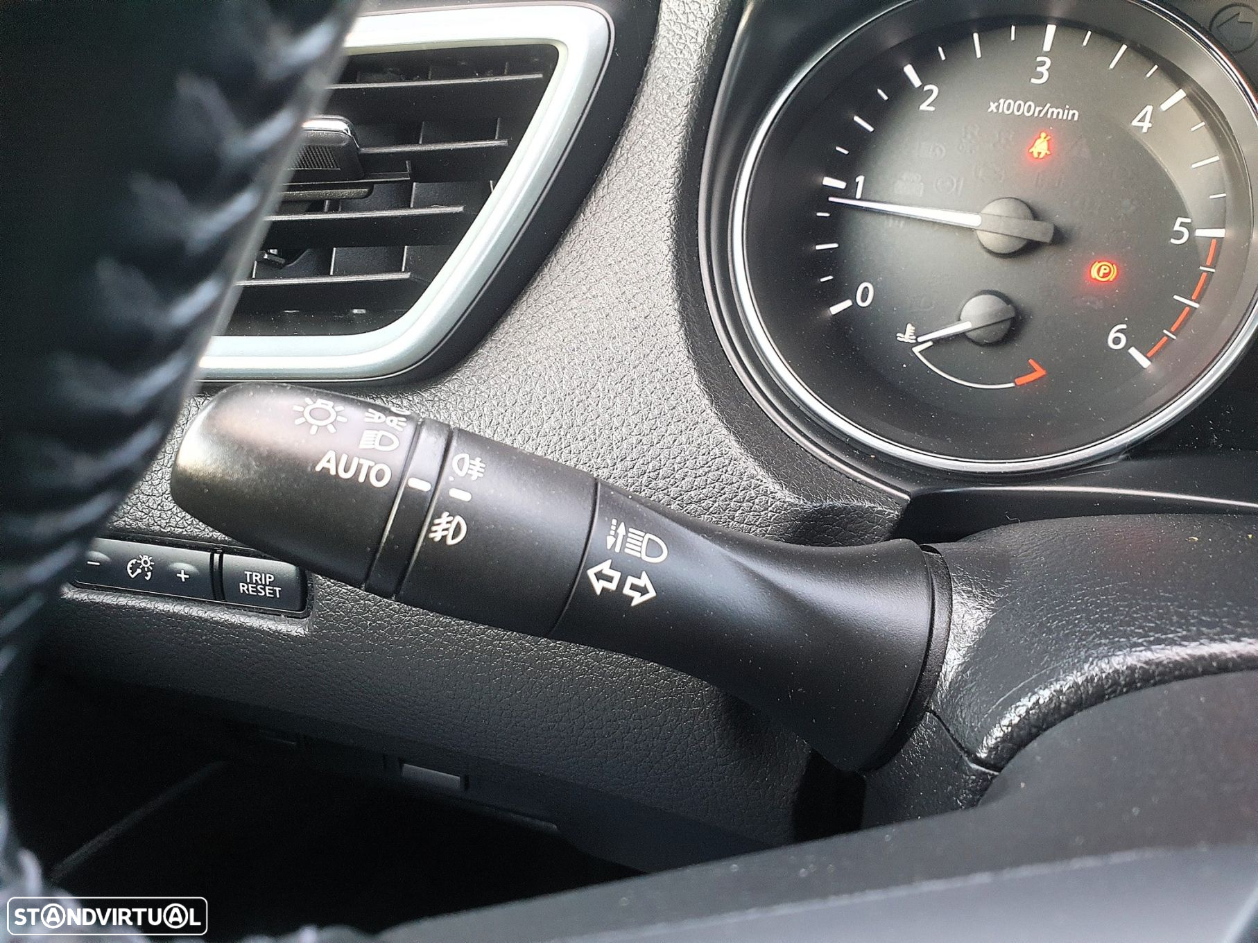 Nissan Qashqai 1.5 dCi N-Connecta Led - 18