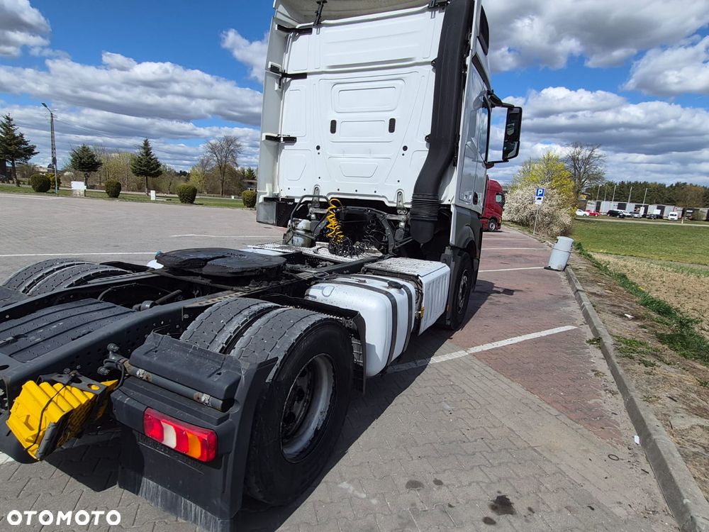 Mercedes-Benz ACTROS - 4