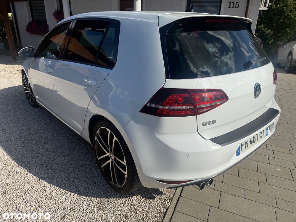Volkswagen Golf 2.0 TDI BMT GTD DSG - 6