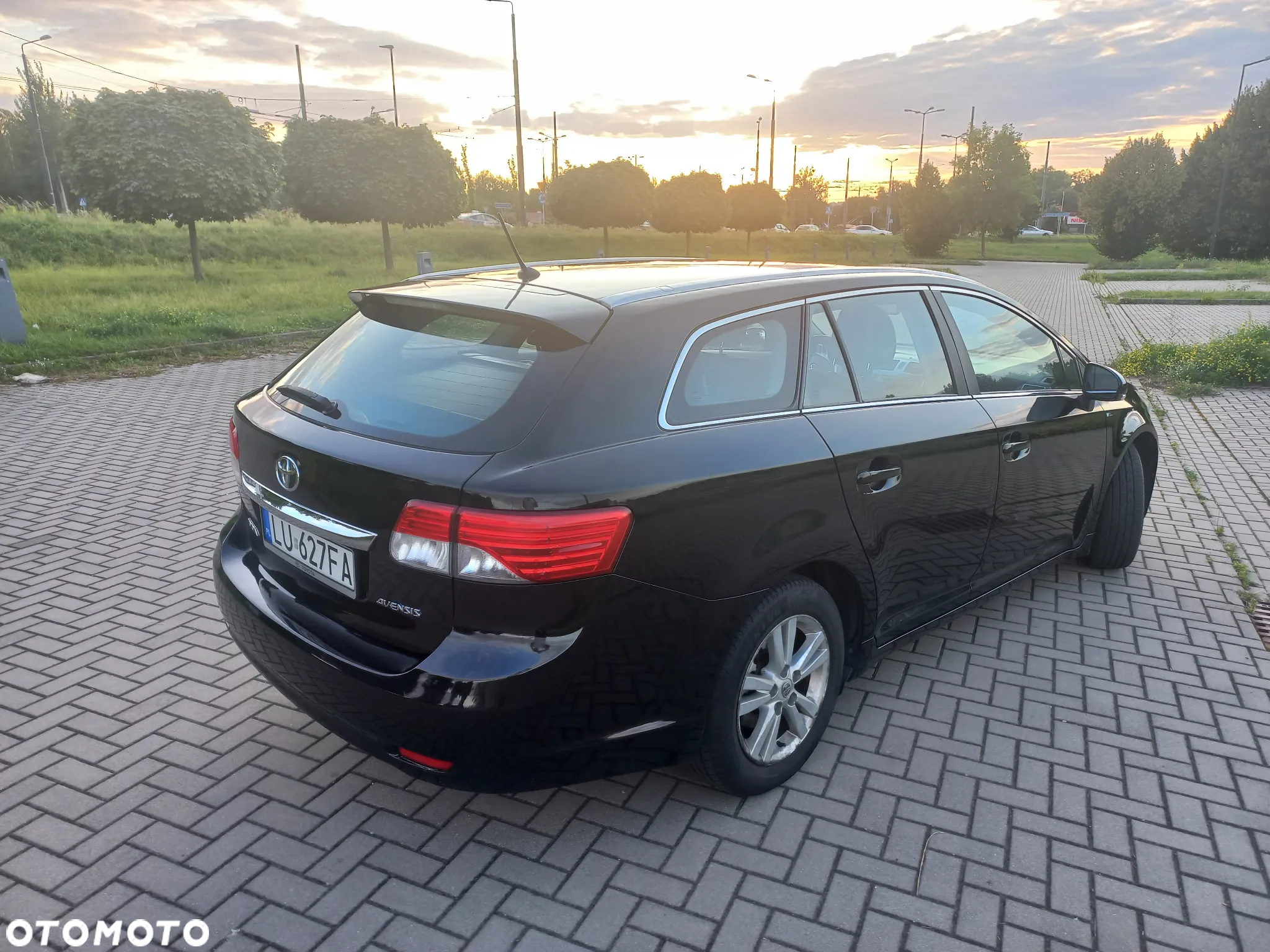 Toyota Avensis 2.0 D-4D Sol - 5