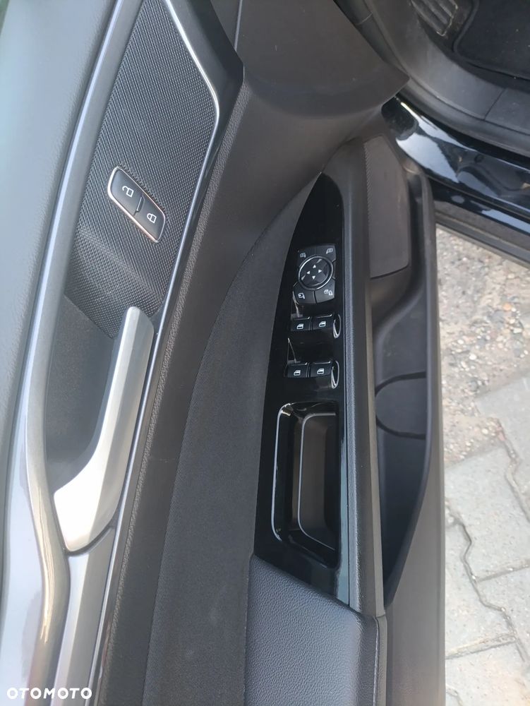 Ford Mondeo 2.0 Hybrid Titanium - 6