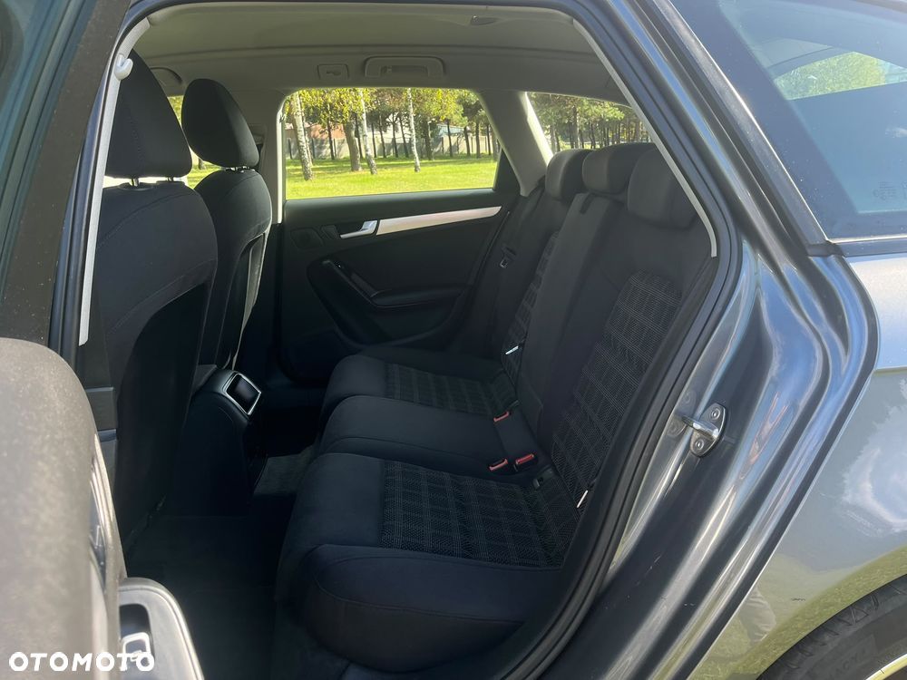 Audi A4 Avant 2.0 TDI DPF Ambition - 28