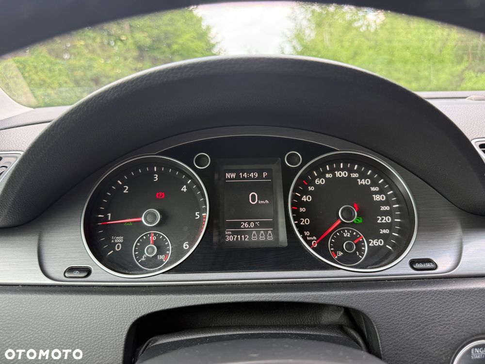 Volkswagen Passat 2.0 TDI DPF Highline DSG - 23