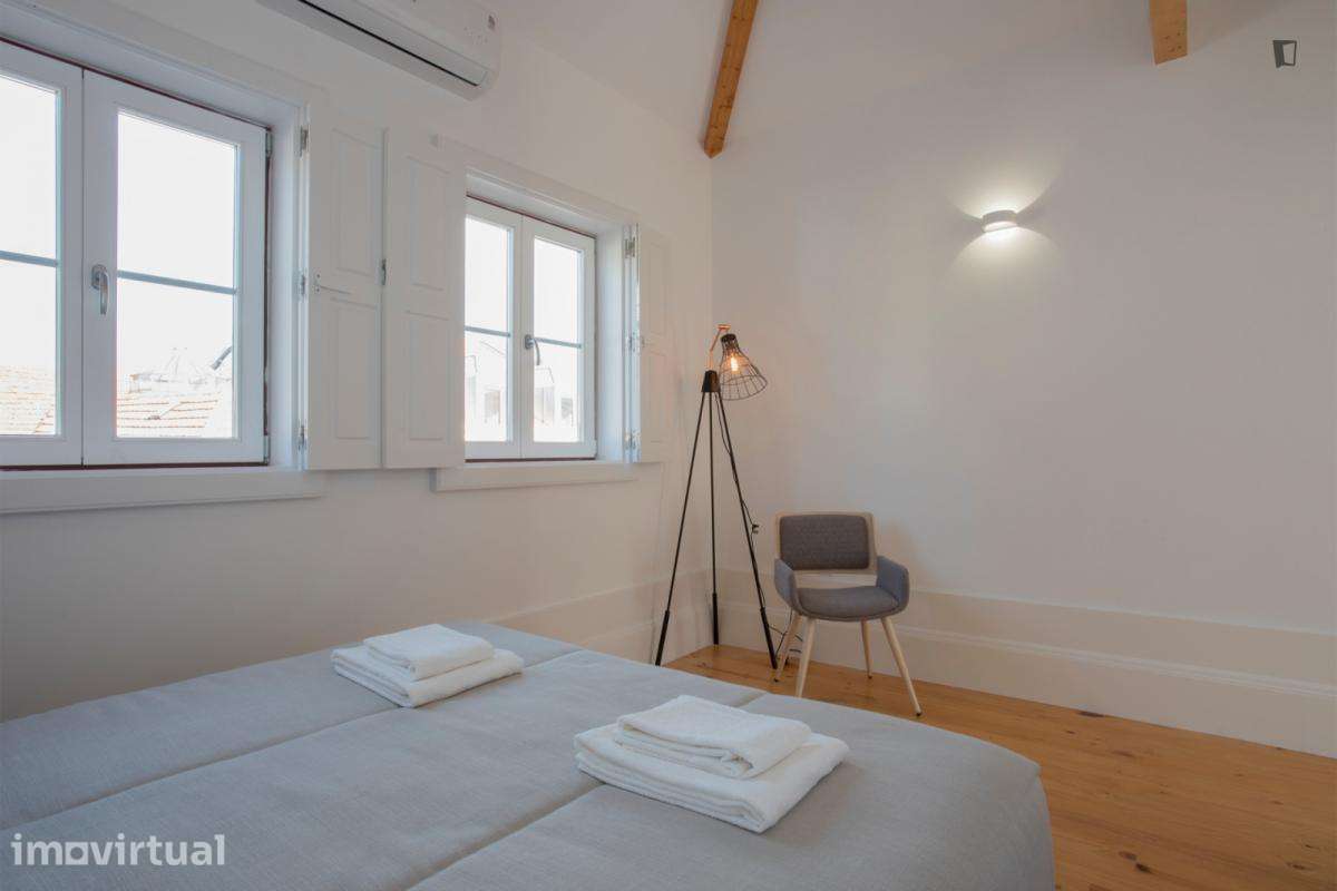 Apartamento com 1 quartos - localizado em Cedofeita Porto - Grande imagem: 2/24
