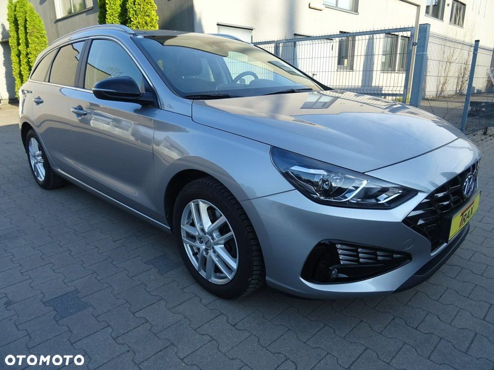 Hyundai i30 1.0 T-GDI Comfort DCT - 4